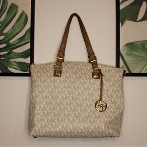 MICHAEL Michael Kors Jet Set Signature Satchel - Natural